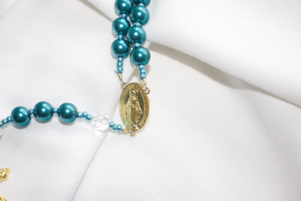 Turquoise Pearl Bead Rosary - Image 4