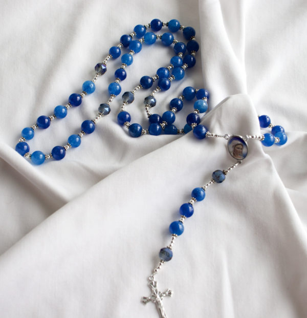 Domolite Blue Bead Wire Rosary - Image 3