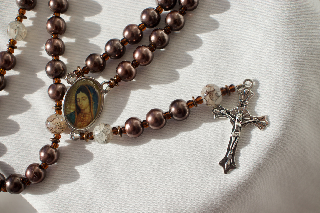 Brown Pearl Bead Wire Rosary - Image 9