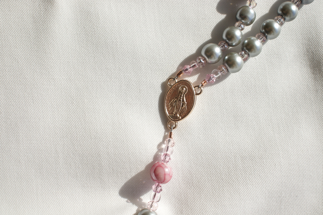 Gray Pearl Bead Wire Rosary - Image 7