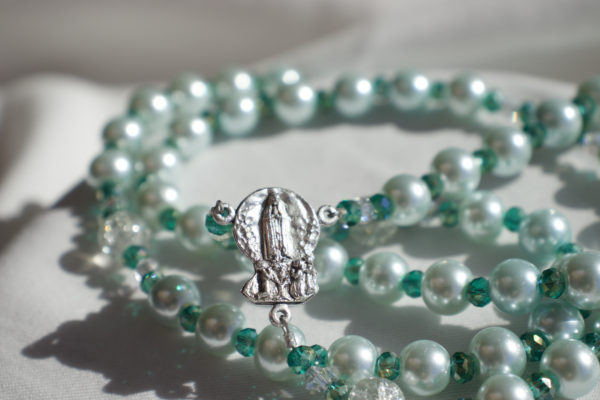 Green Pearl Bead Wire Rosary - Image 4