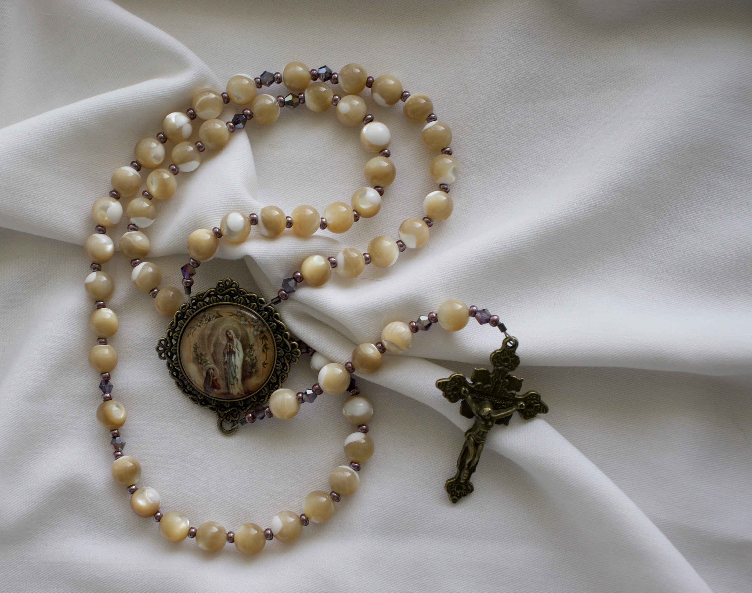 Mother of Pearl Wire Rosary - Image 8