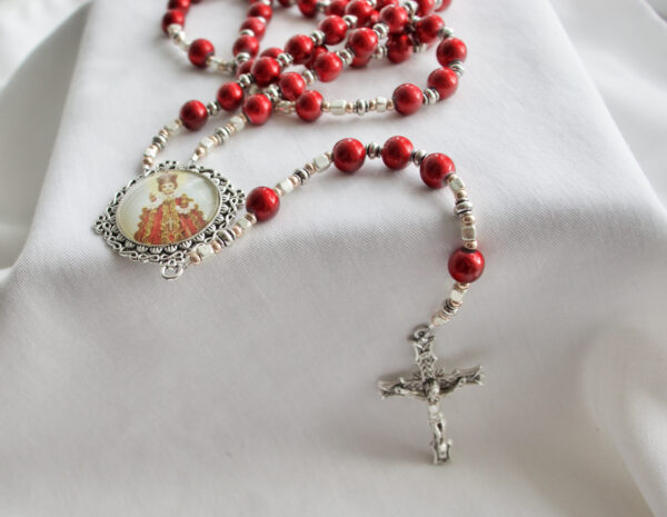 Red Crackle Bead Wire Rosary - Image 2