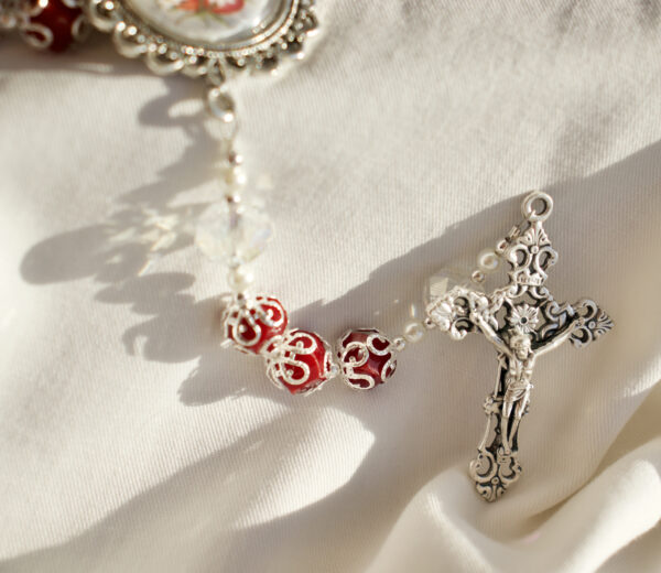 Red with Silver Cap Wire Rosary - Image 2