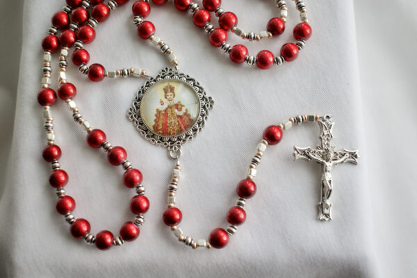 Red Crackle Bead Wire Rosary - Image 5