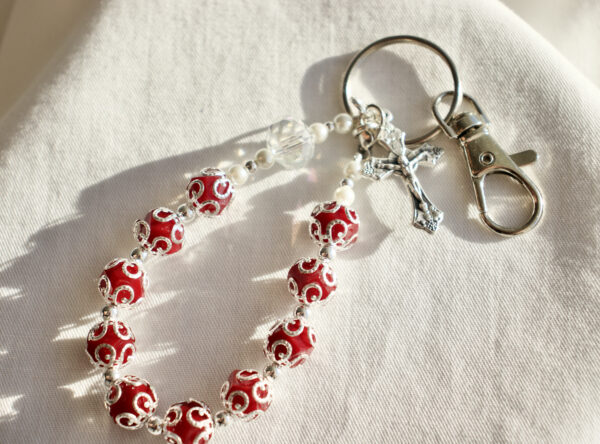 Red with Silver Keychain Rosary - Image 3